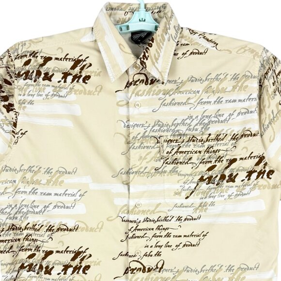 Fubu Men's Short Sleeve Button Down Script Print Tan Brown Shirt Size Large NWOT - Picture 3 of 8